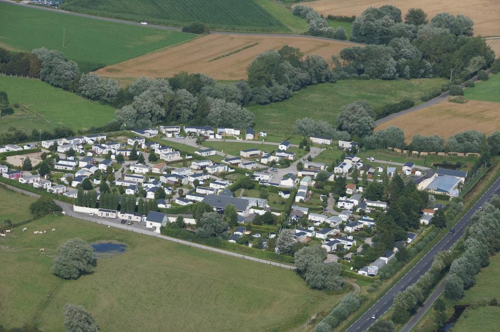 Camping Caravaning Les Cerisiers Berck Sur Mer Verton Exterior photo
